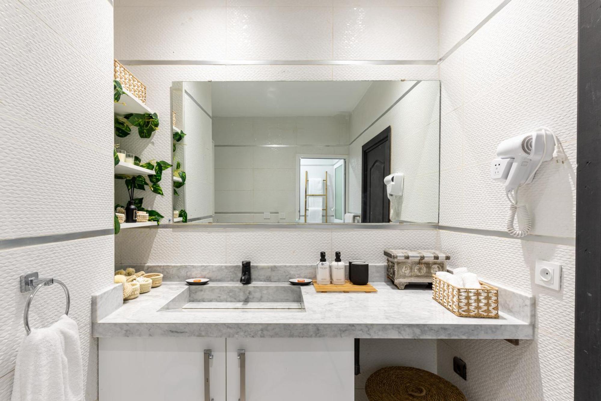 Appartement Centre Marrakech Gueliz - Cool & Cozy Apartment For A Family Stay In The Heart Of The City มาร์ราเกช ภายนอก รูปภาพ